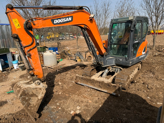 Excavadora DX60E-9CN Doosan