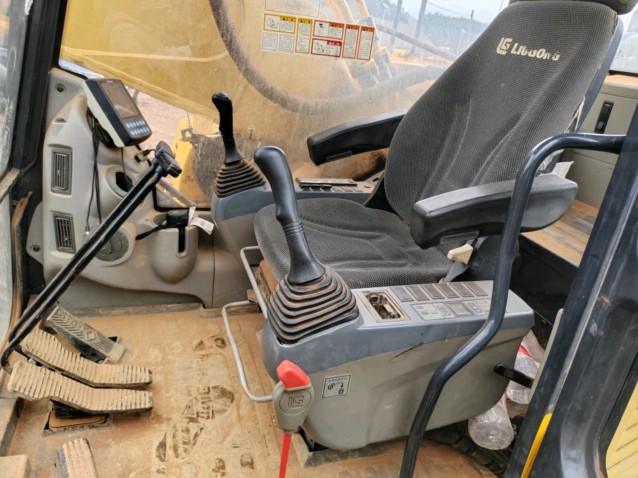 Excavadora CLG933E Liugong