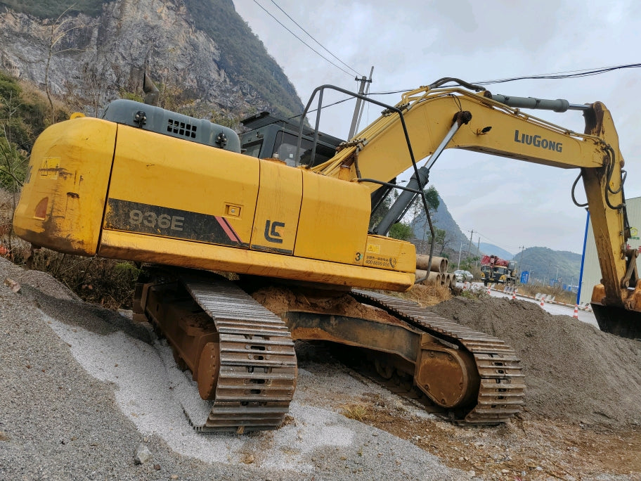 Excavadora CLG933E Liugong