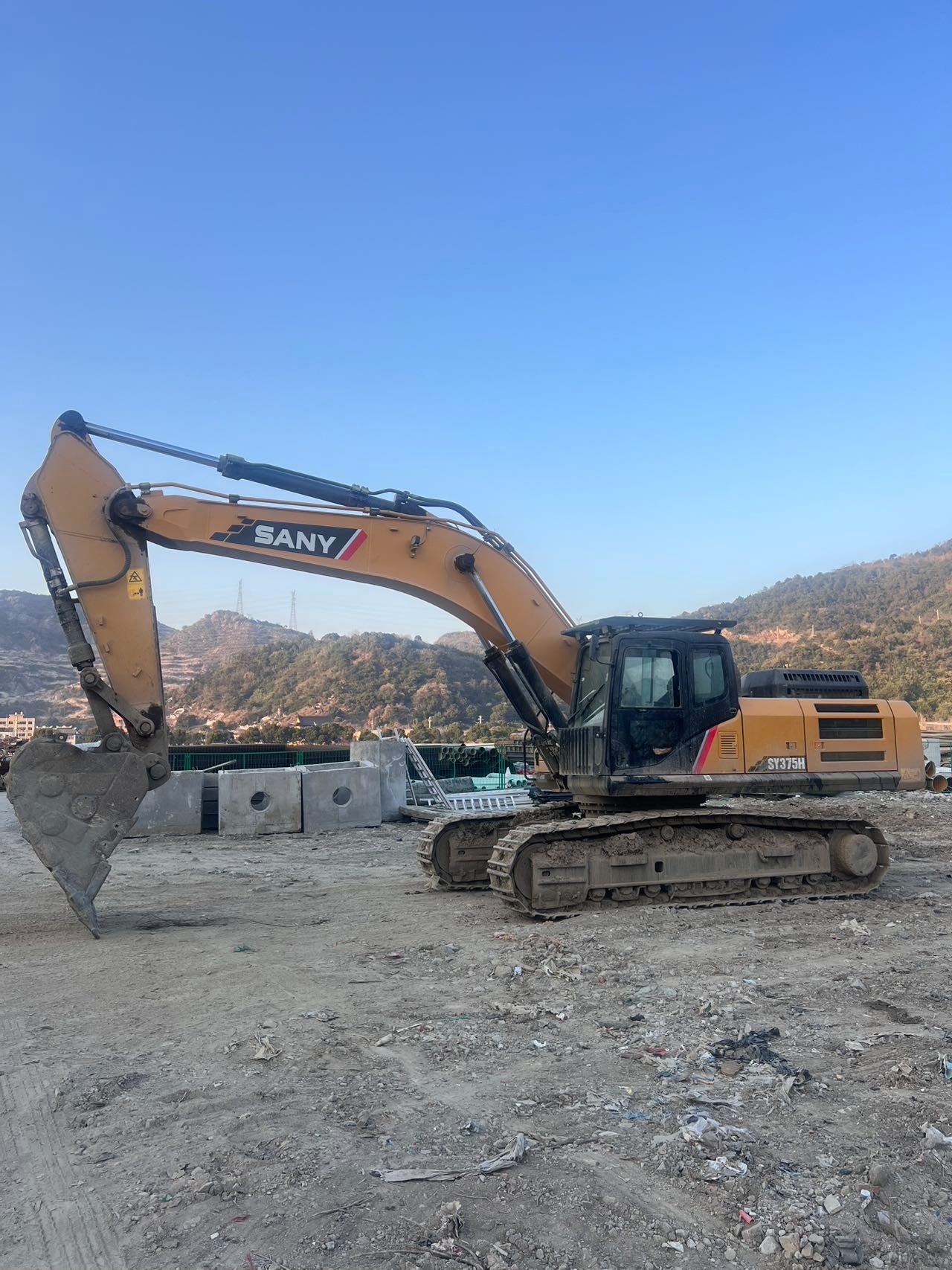 Excavadora SY375H Sany