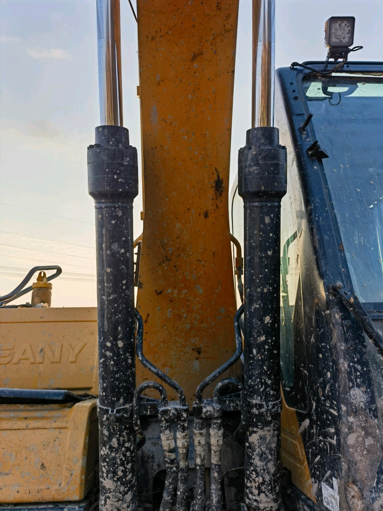 Excavadora SY135C Sany