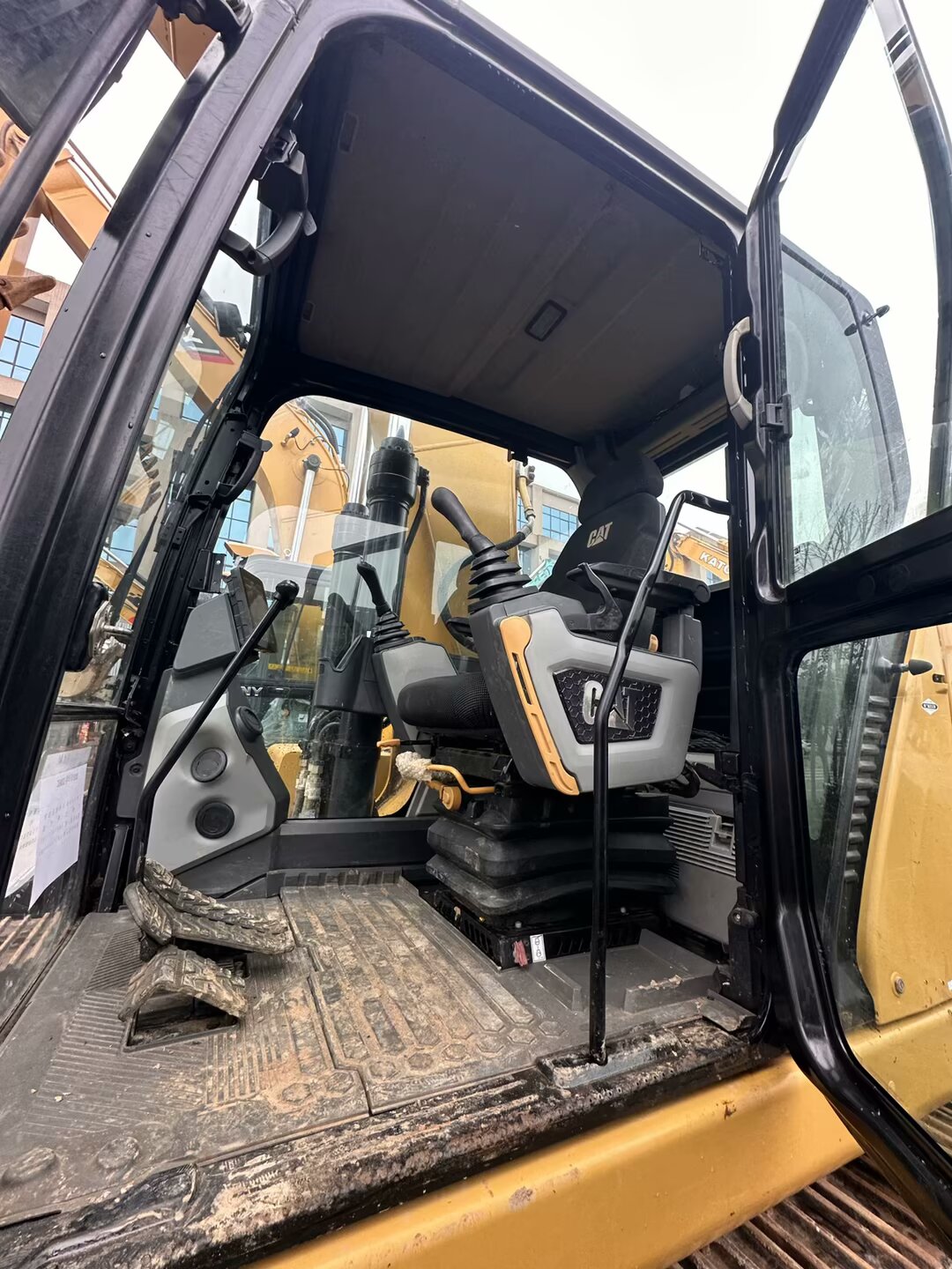 Excavadora 320GC Caterpillar