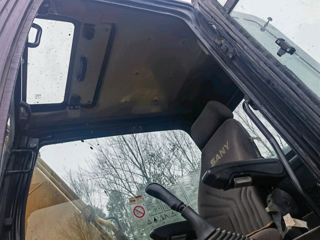 Excavadora SY135C Sany