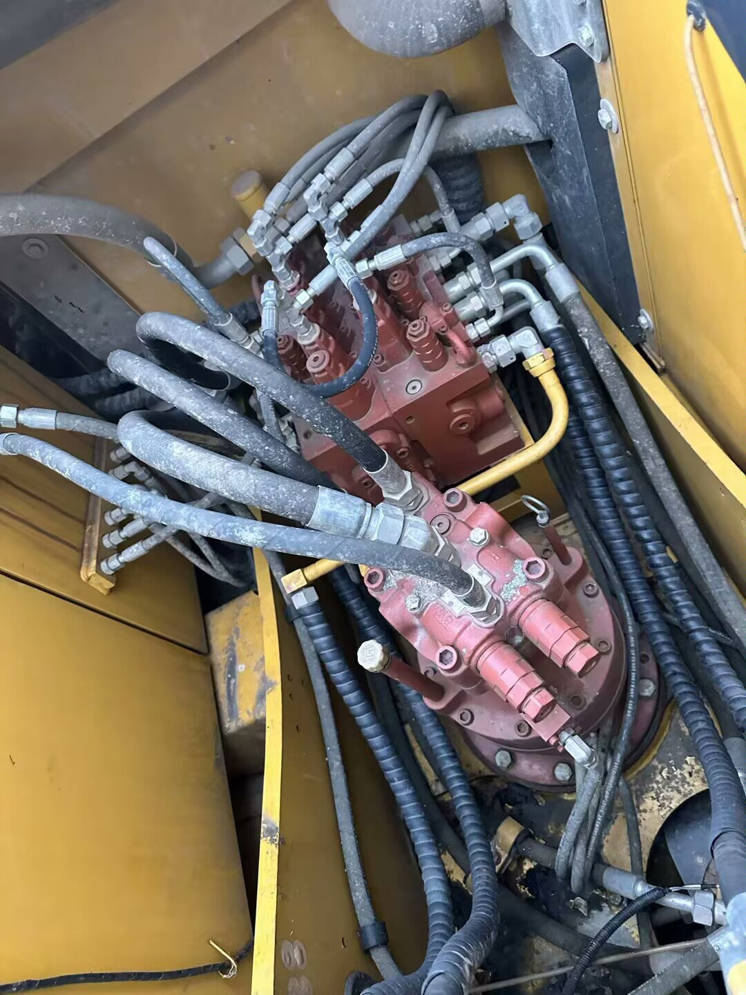 Excavadora CLG913E Liugong