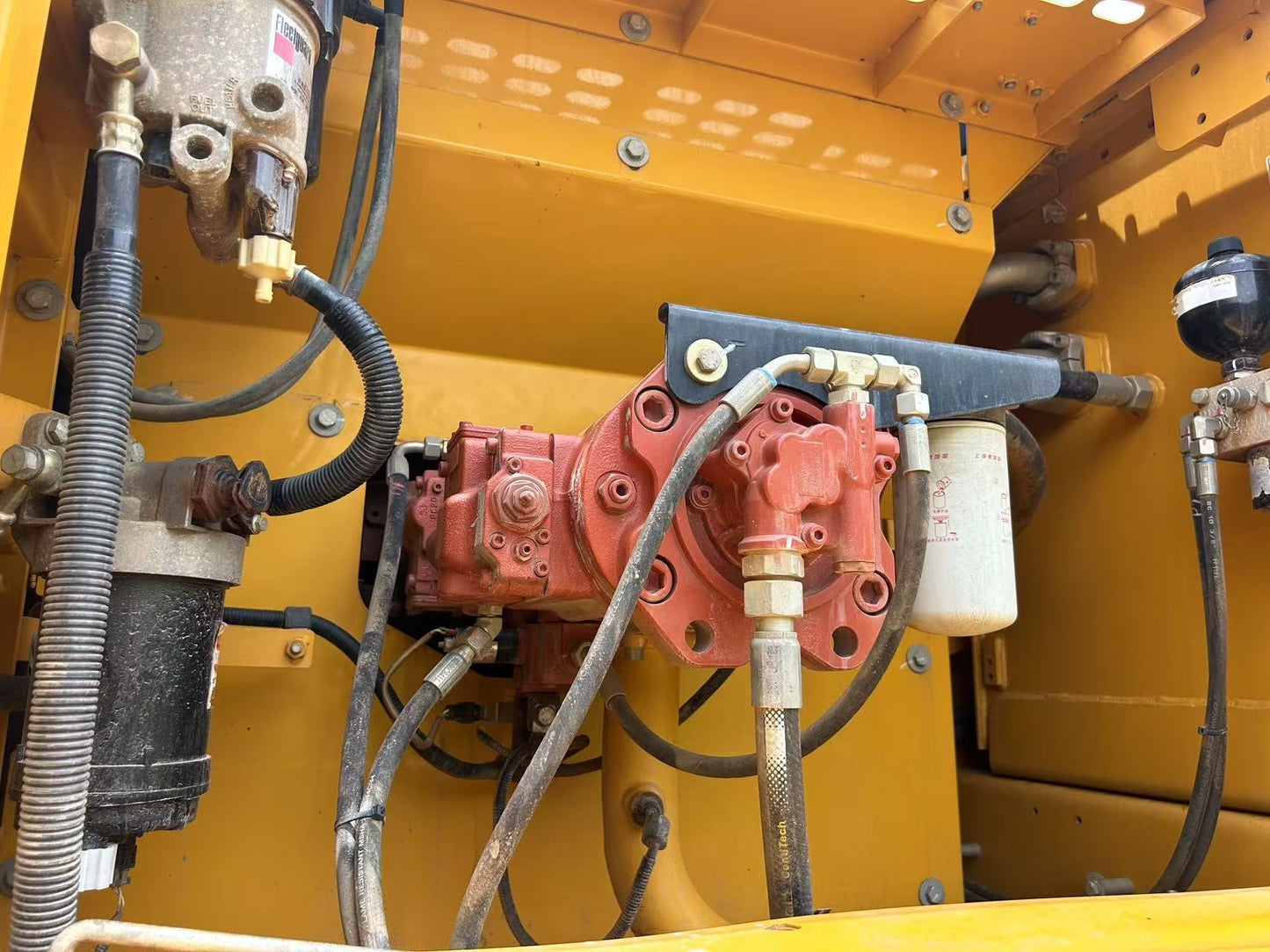 Excavadora CLG933E Liugong