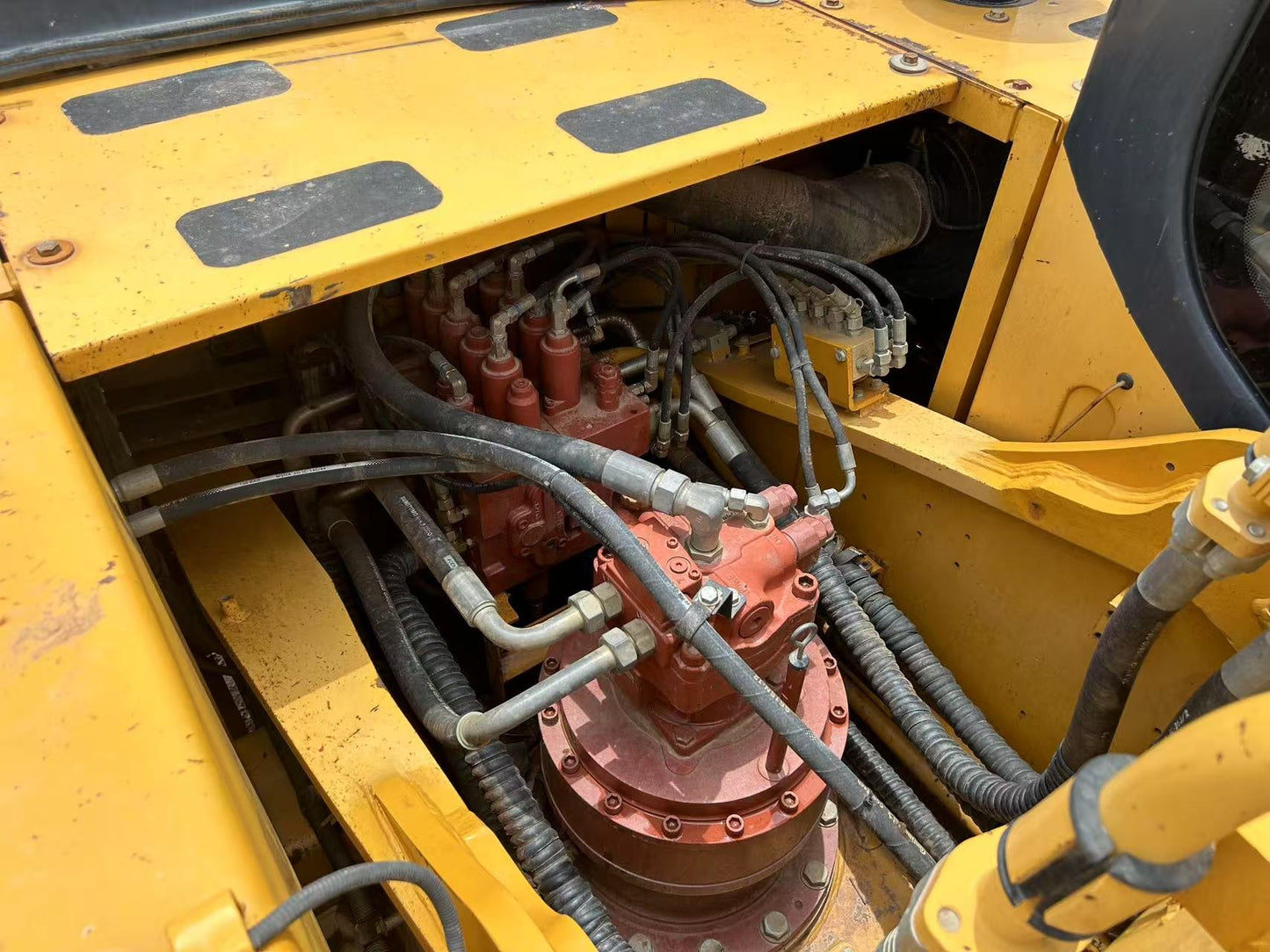 Excavadora CLG933E Liugong