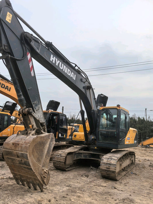 Excavadora R215LVS Hyundai