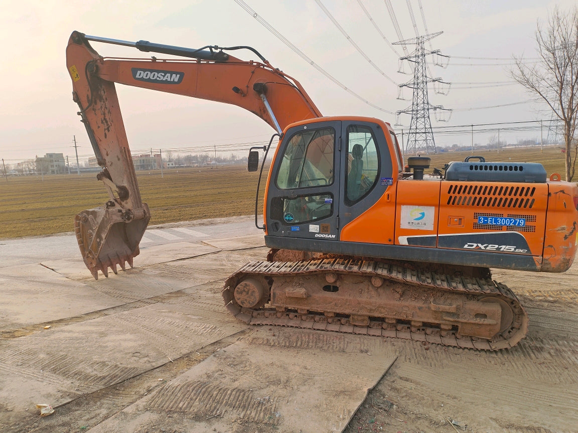 Excavadora DX215-9CN Doosan