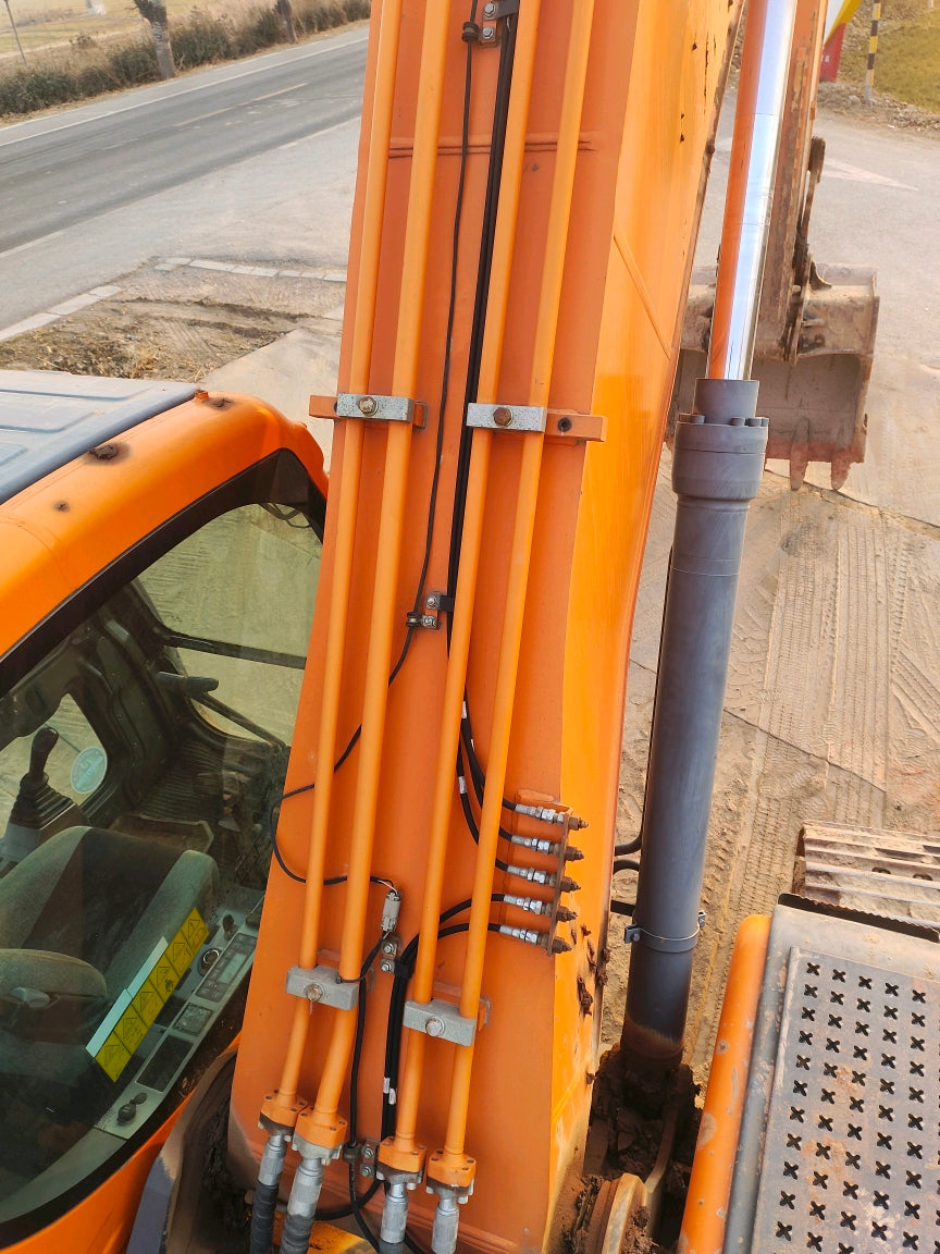 Excavadora DX215-9CN Doosan