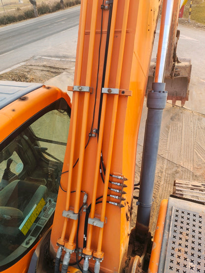 Excavadora DX215-9CN Doosan