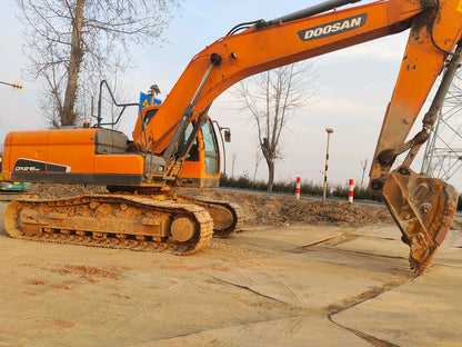 Excavadora DX215-9CN Doosan