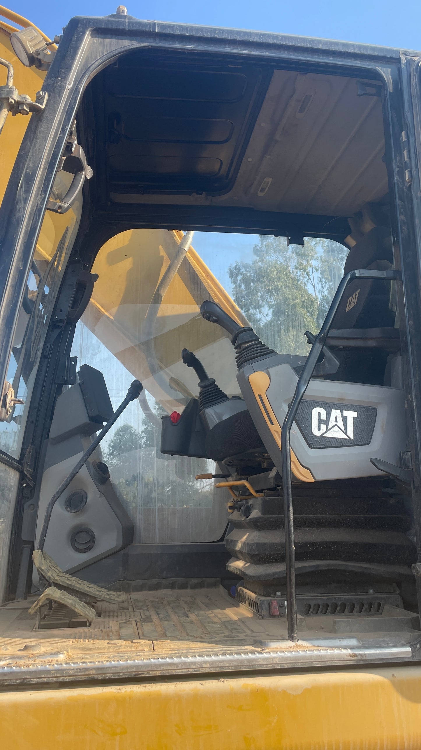 Excavadora 330 Caterpillar
