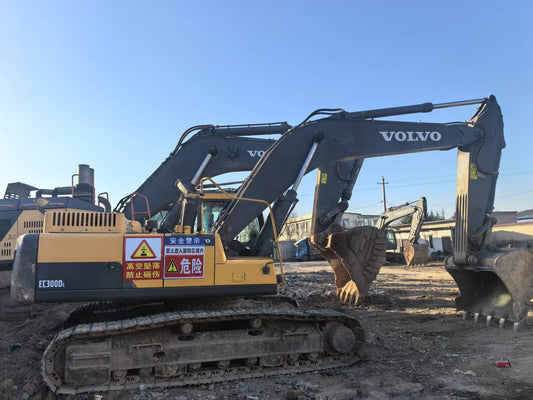 Excavadora EC300DL Volvo
